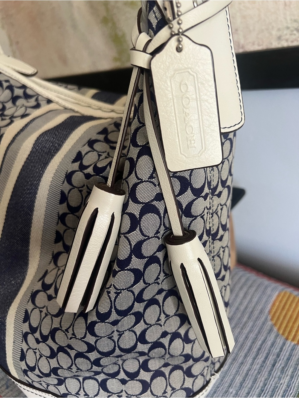 Coach Signature Canvas Stripe Hobo Duffle Bag in Navy and White - Picture 3 of 16